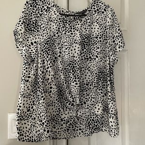 White and black blouse size XL